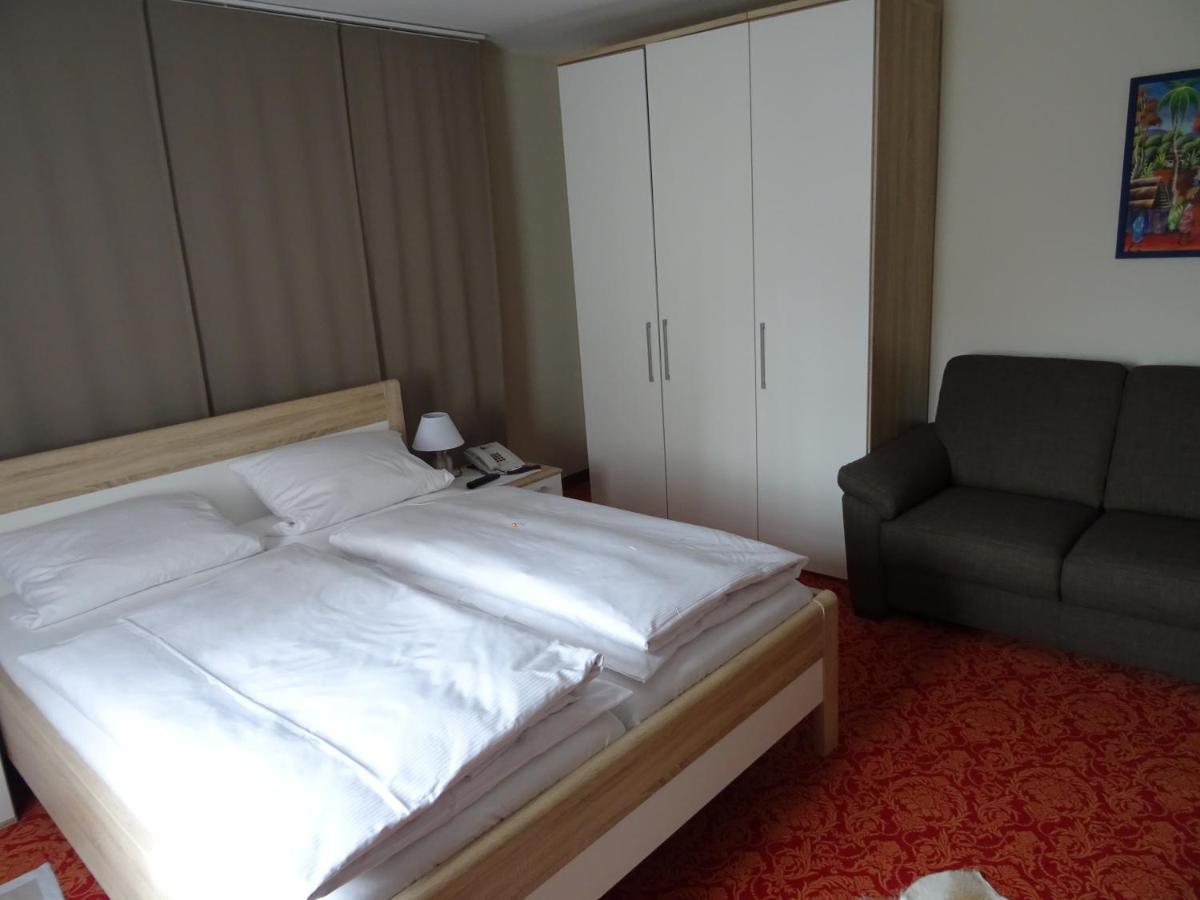 Hotel,Gasthaus Zum Wenden เวนเดิลชไตน์ ภายนอก รูปภาพ